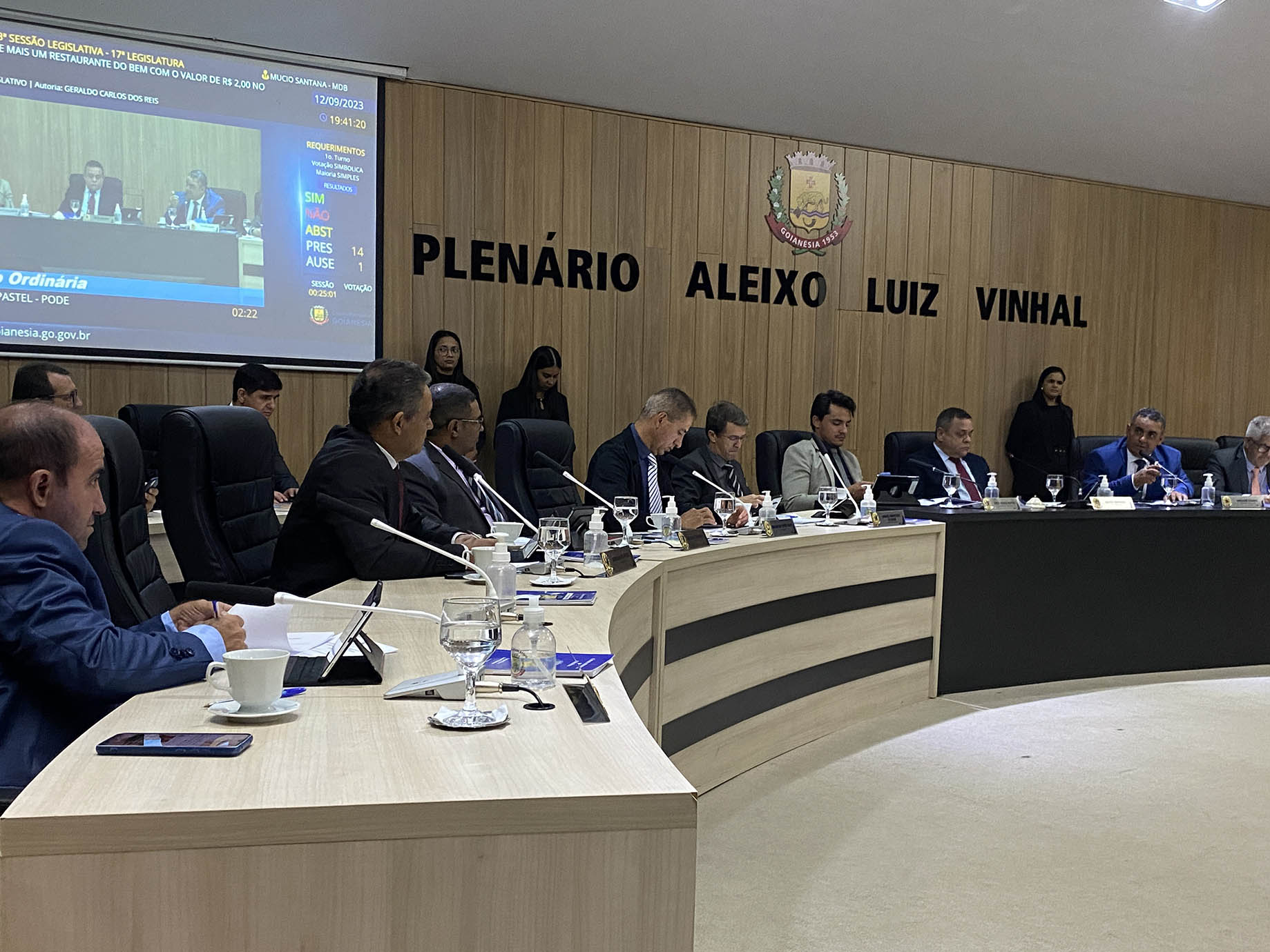Câmara de Goianésia: Confira os requerimentos apresentados na Sessão do dia 21/09.