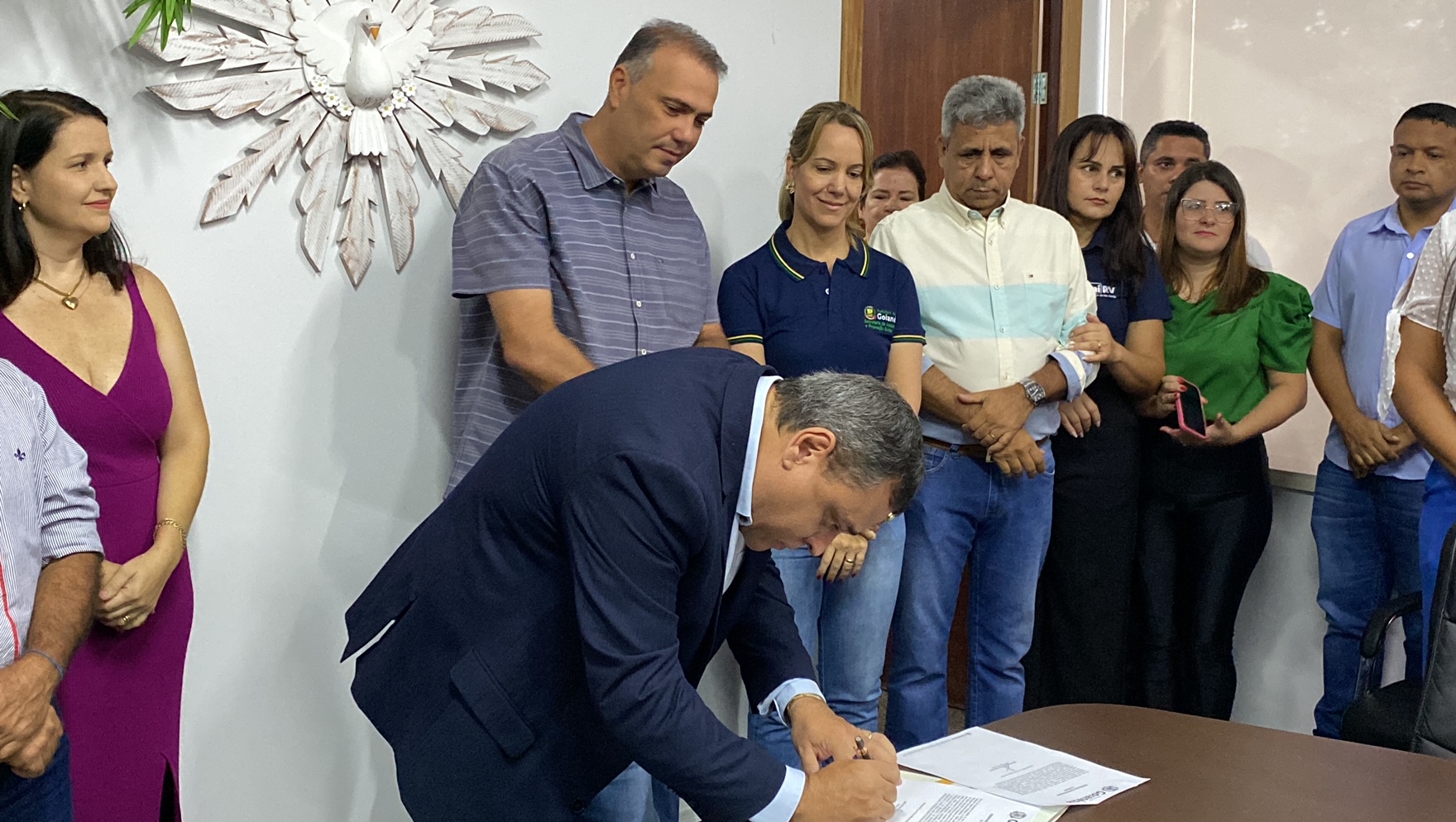 Presidente da Câmara Múcio Santana assume Prefeitura de Goianésia