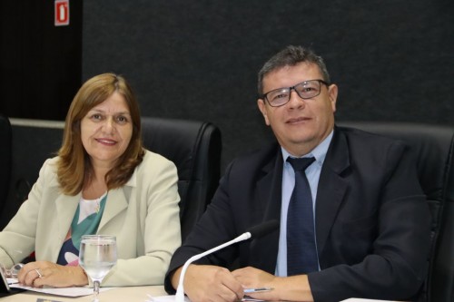 Vereadora Salete Carrilho (MDB) e Paulo Henrique (UNIÃO).