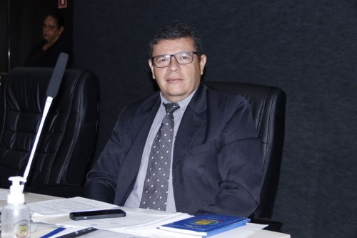 Vereador Paulo Henrique solicita a continuidade da realização do Natal Luz em Goianésia.