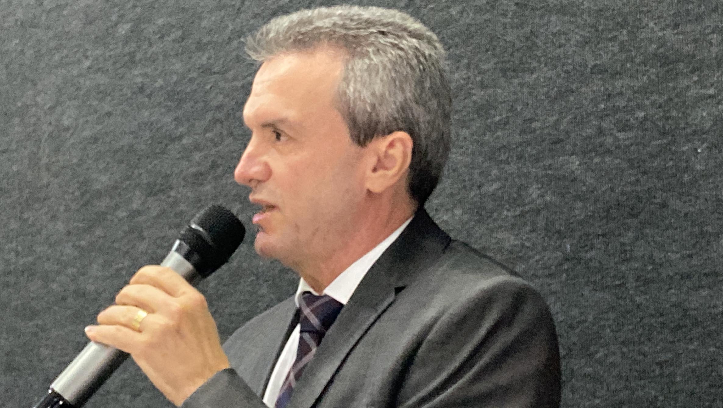 Vereador Carlos Veículos assume Secretaria de Indústria e Comércio no lançamento das obras da Fricó Alimentos 