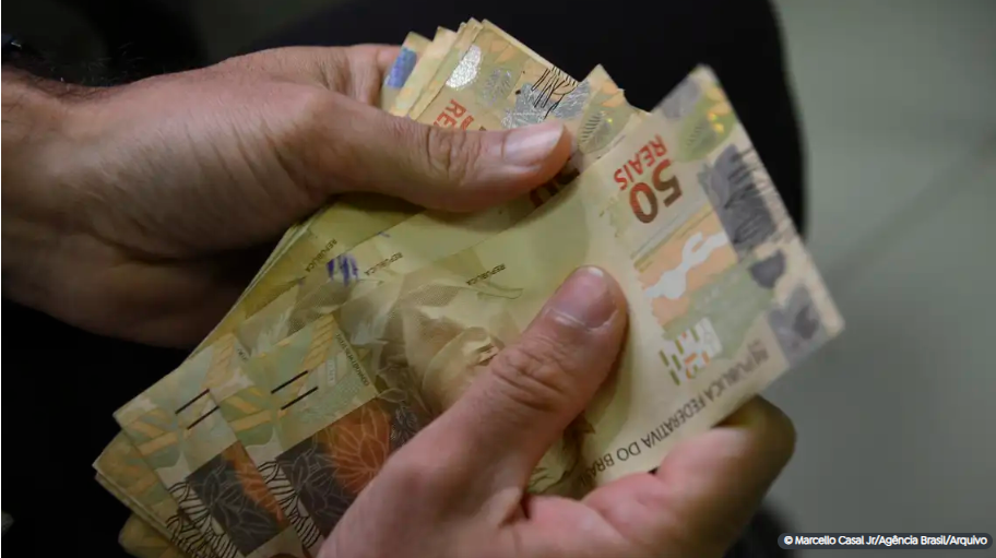 Caixa libera abono do PIS/Pasep para nascidos em julho e agosto