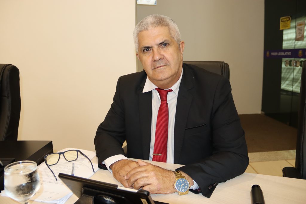 Vereador Edvaldo Ribeiro solicita o uso de drones no Município de Goianésia nas ações de ajuda ao combate à dengue