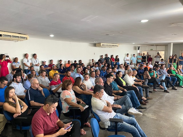 Pequenos e médios empresários prestigiaram o lançamento do Programa da pasta de Indústria e Comércio.