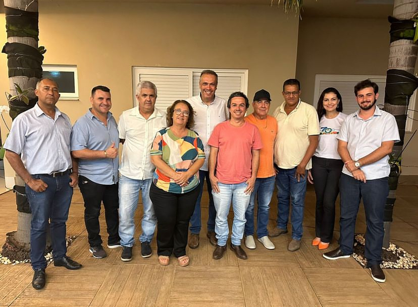 Pré-candidatos a vereador e diretores do PSDB municipal confirmam apoio a Leonardo Menezes