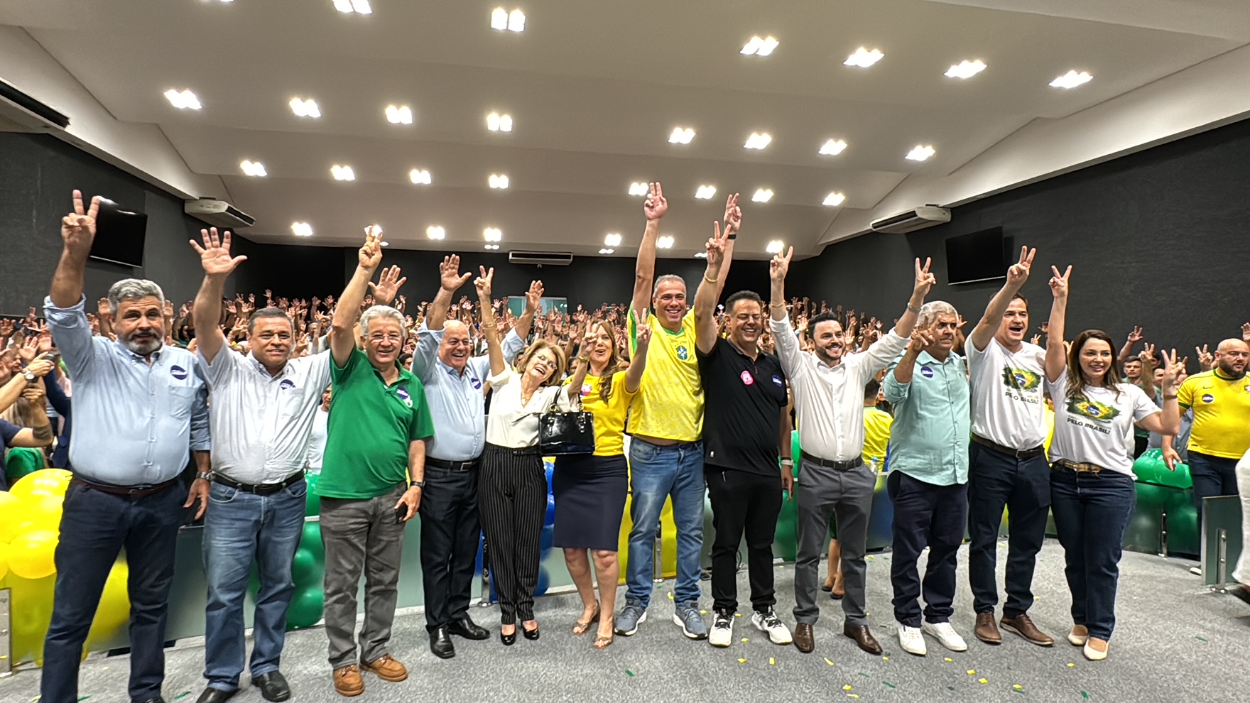 Eleições 2024: PL e partidos aliados homologam candidatura de Leozão e dr. Robson