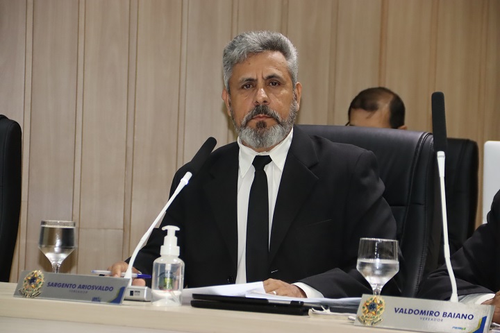 Vereador Ariosvaldo Gomes solicita alterações no trânsito do Nova Aurora III