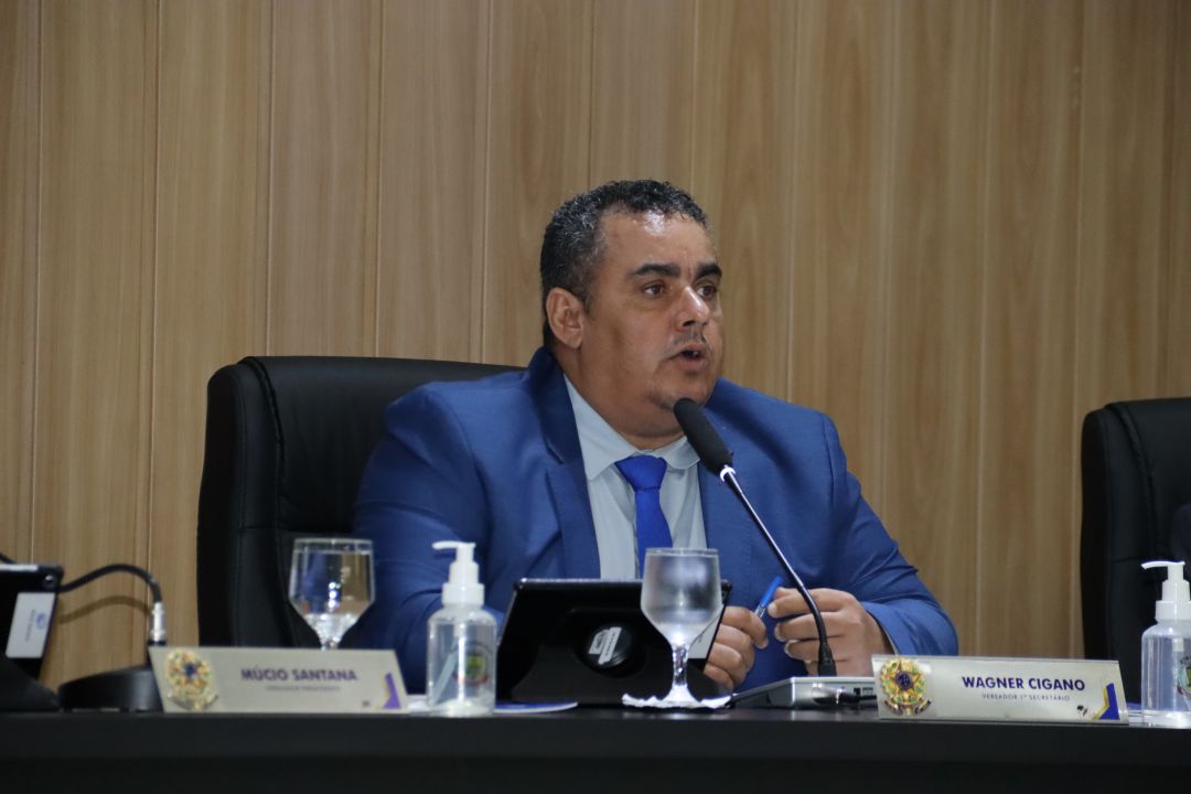 Vereador Wagner Cigano solicita reforma dos banheiros na Praia do Cerrado.